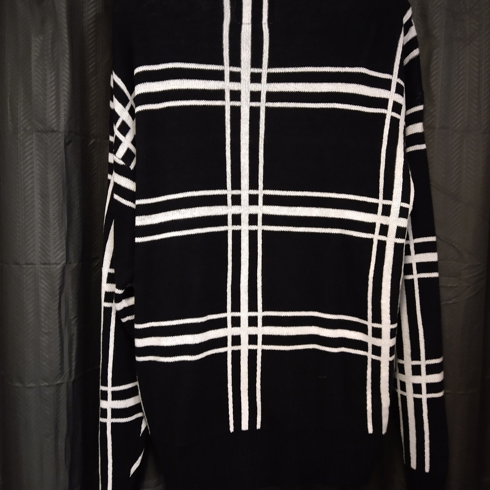 Sweater - Picture 3 of 3